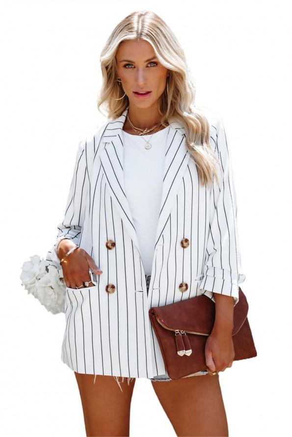 Bel črtast blazer z dvojnim zapenjanjem in žepi Everly