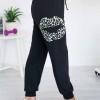 Joggers za pas z vrvico in črnim leopardjim vzorcem Klara