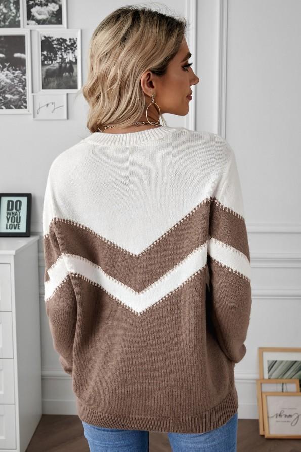 Kaki chevron pulover s širokim ovratnikom