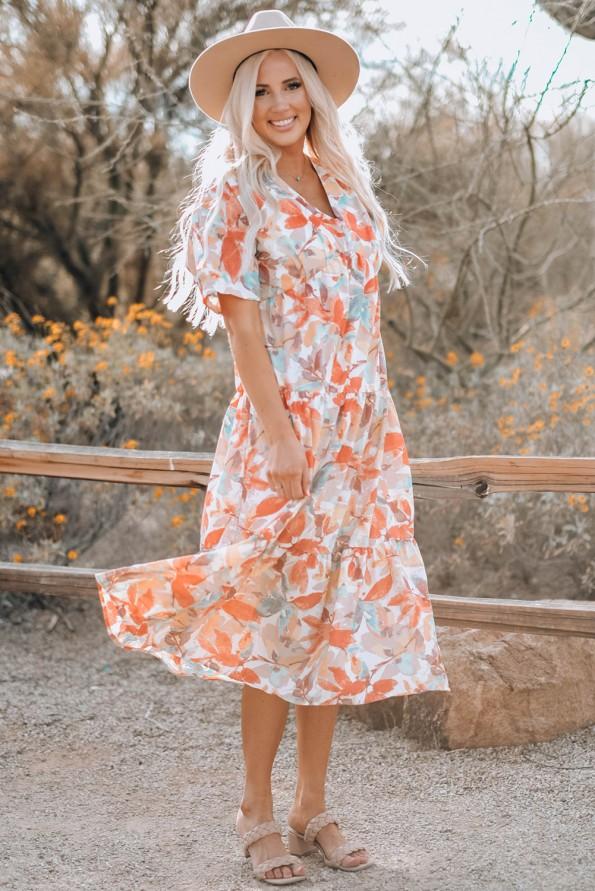 Oranžna sproščena obleka s kratkimi rokavi z akvarelnimi listi Gabry