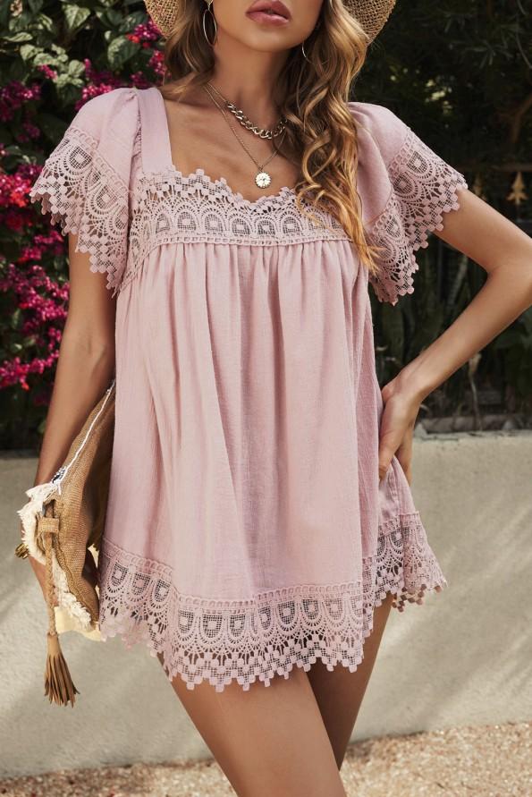 Rožnata čipkasta bluza s kvadratnim izrezom Nina