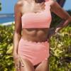 Rožnati bikini z visokim pasom na eni rami Fisa
