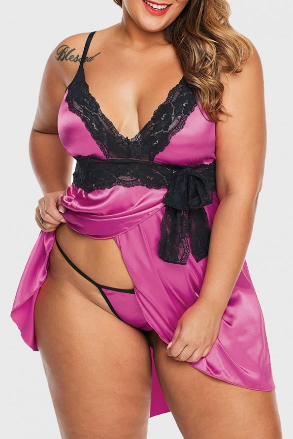 Rožnati čipkast spalni komplet z V izrezom plus velikosti Babydoll