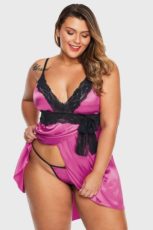 Rožnati čipkast spalni komplet z V izrezom plus velikosti Babydoll