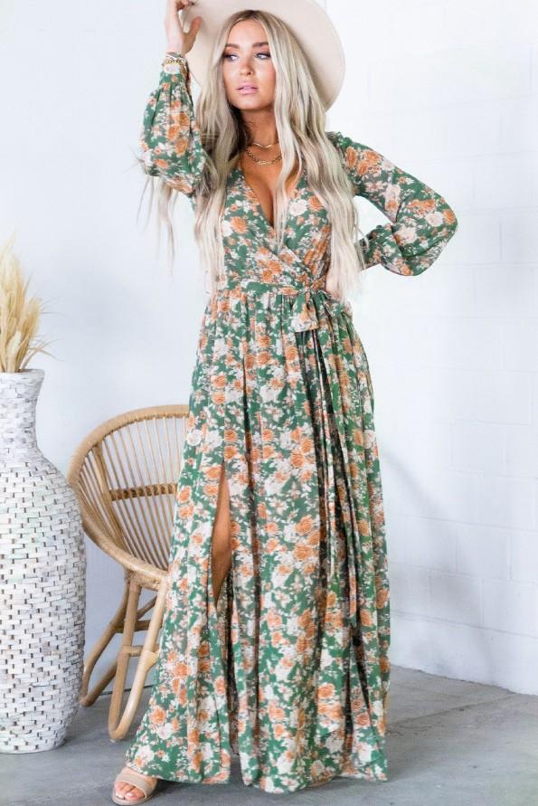 Zelena cvetlična obleka z velikim V izrezom Klara