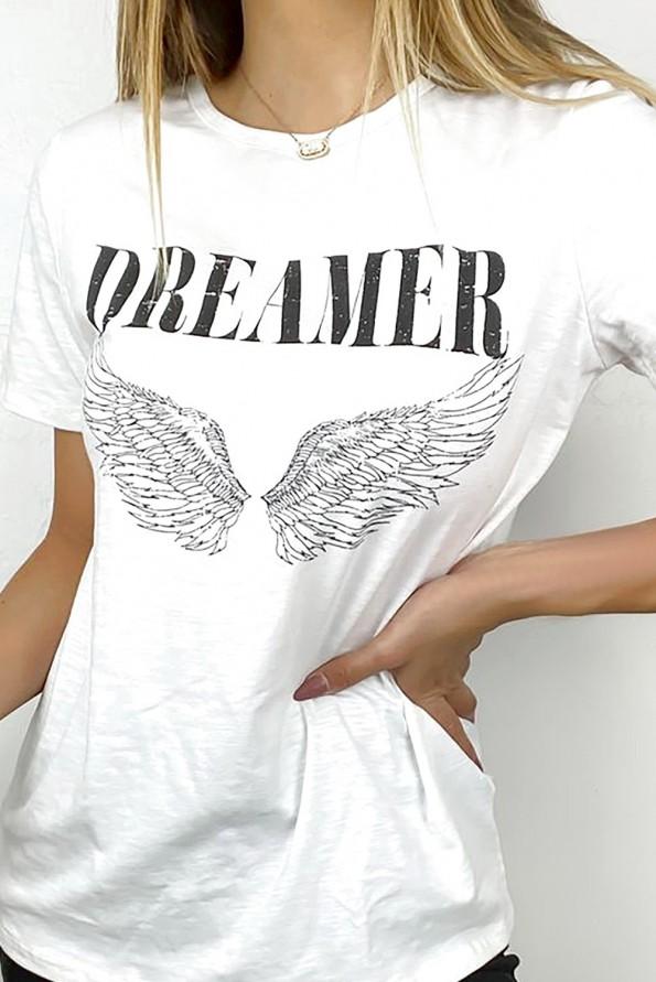 Bela kratka majica Haven z angelskimi krili in napisom DREAMER