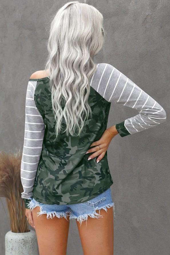 Bluza Elaina za prosti čas z vojaškim vzorcem