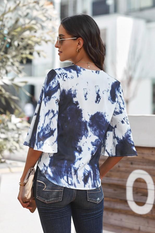 Bluza Kamila s črnimi tie dye vzorci in vozlom