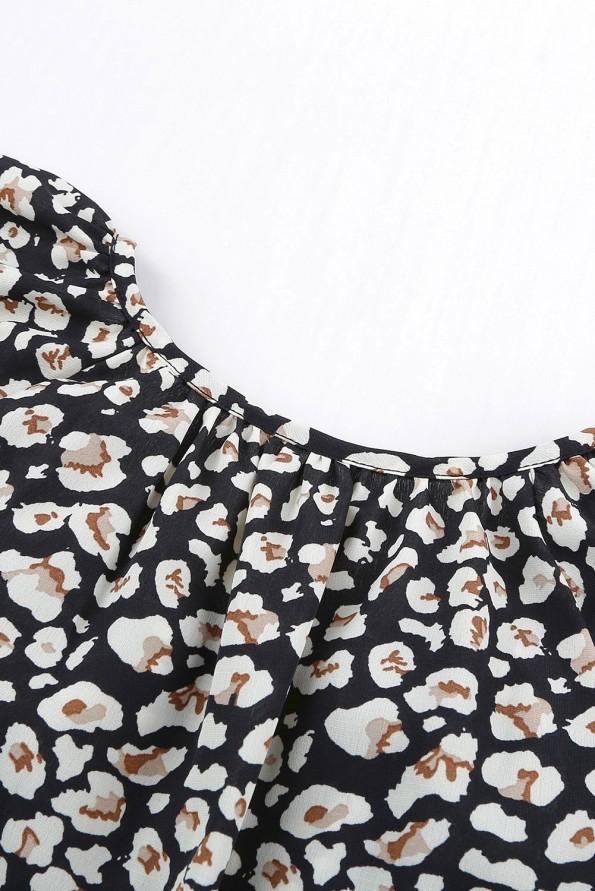 Črna bluza Brooklynn s kratkimi rokavi in volančki