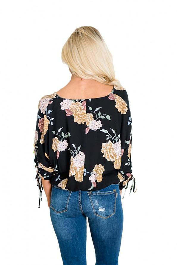 Črna bluza Kallie s cvetličnim vzorcem