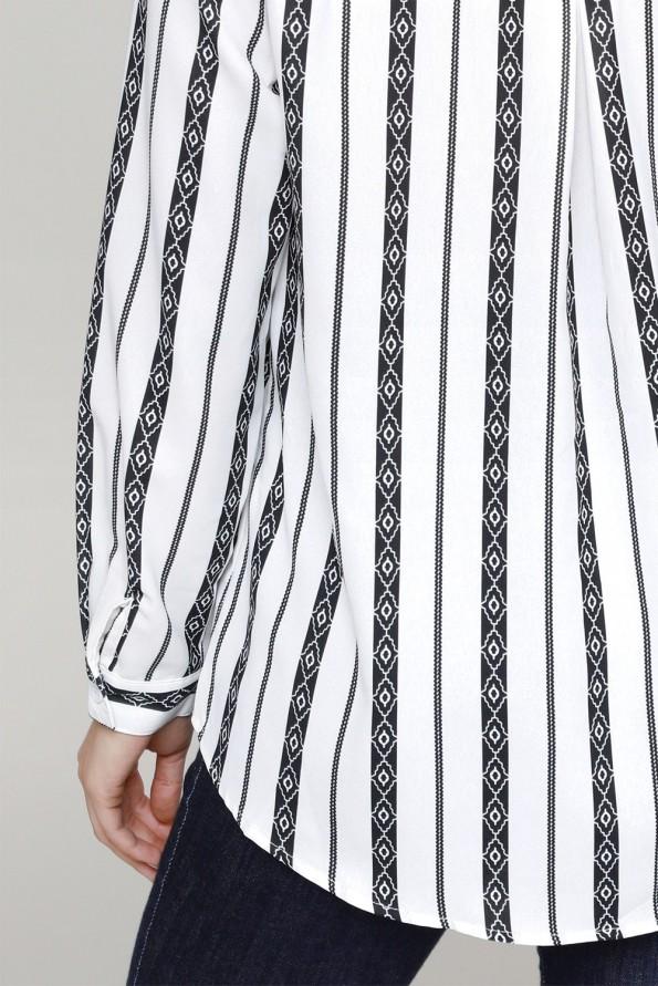 Črna bluza Marlee z V-izrezom