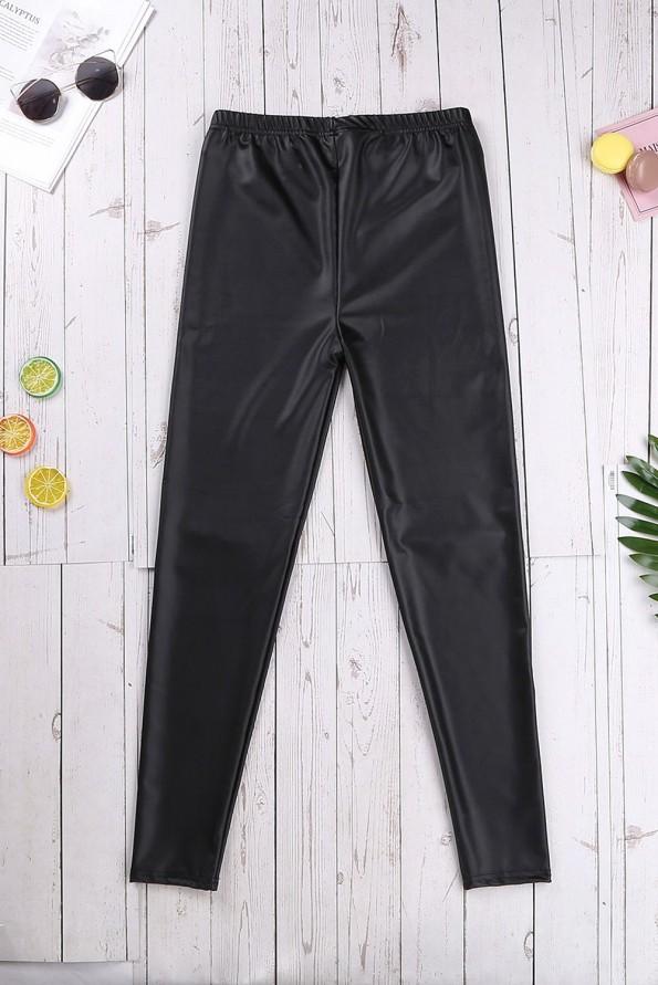 Črne pajkice Janelle iz umetnega usnja