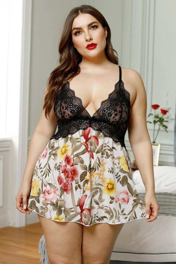 Cvetična spalna srajca s čipkastim modrčkom Lena za močnejše