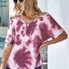 Fuksija bluza Lila s tie dry vzorcem in odprtimi rameni