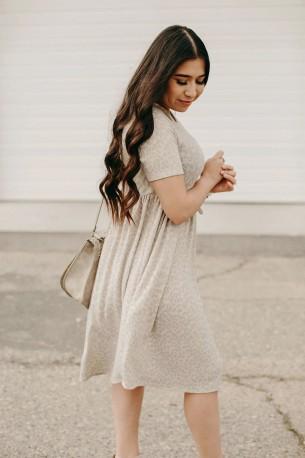 Kaki dvoslojna kratka obleka Elisabeth