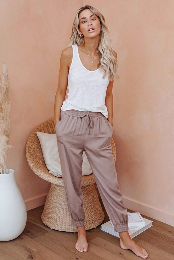 Kaki jogger hlače River z žepi