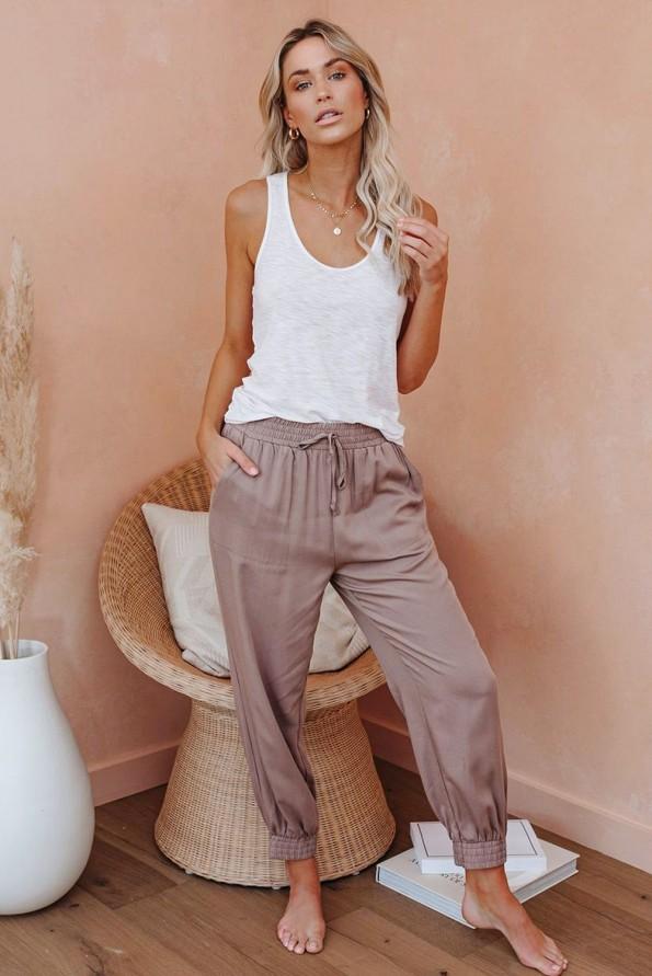 Kaki jogger hlače River z žepi