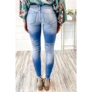 Kavbojke raztrganega in spranega videza Isabelle