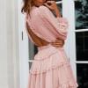 Mini obleka z roza slojevitimi rokavi in z odprtim hrbtom Eminay