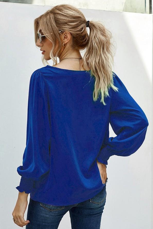 Modra bluza Aubree z V izrezom