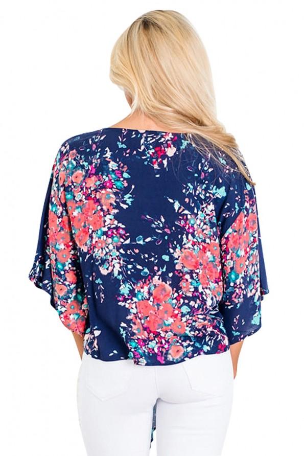Modra bluza Azariah s cvetličnimi vzorci in kimono rokavi