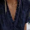 Modra bluza iz volanskega ovratnika Thea
