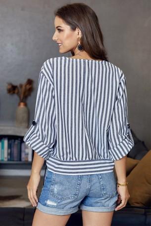 Modra črtasta preklopna bluza April z zavihanimi rokavi
