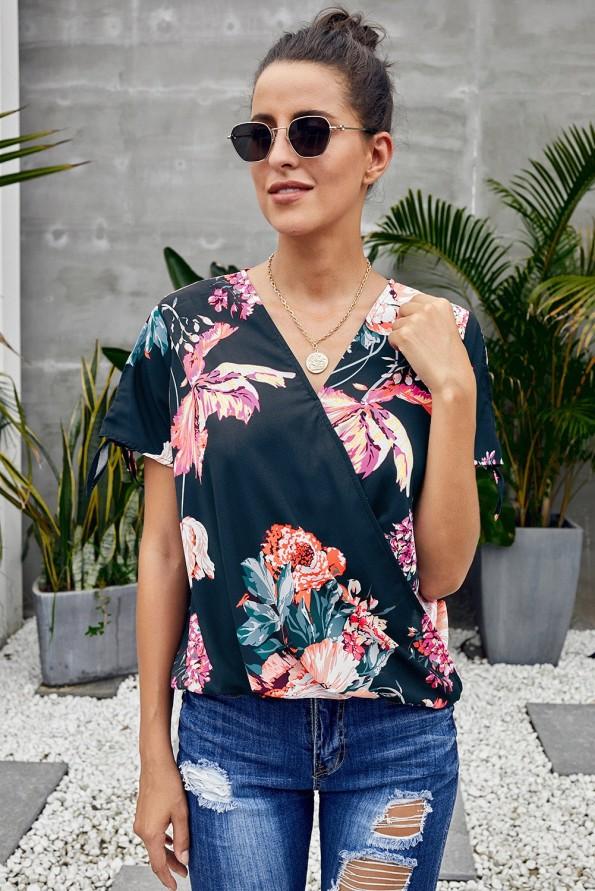 Modra preklopna bluza Alia s cvetličnim potiskom
