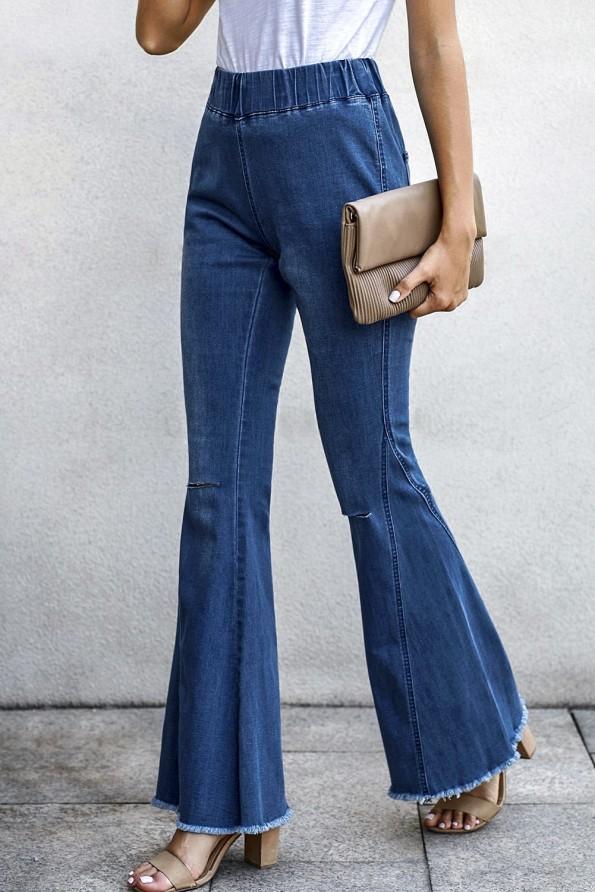 Modre denim hlače na zvonec z zarezo v kolenih Katherine