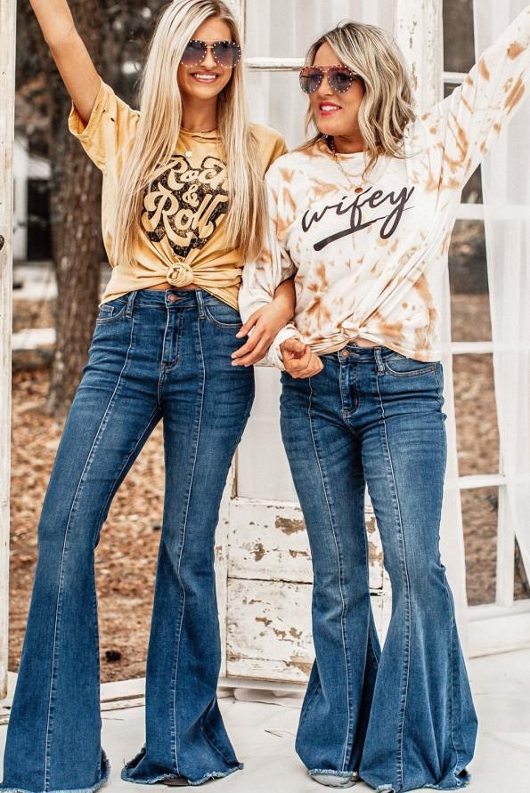 Modre kavbojke s širokim spodnjim delom  Judith