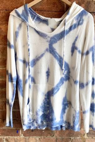 Pletena tie dye majica s kapuco Everly