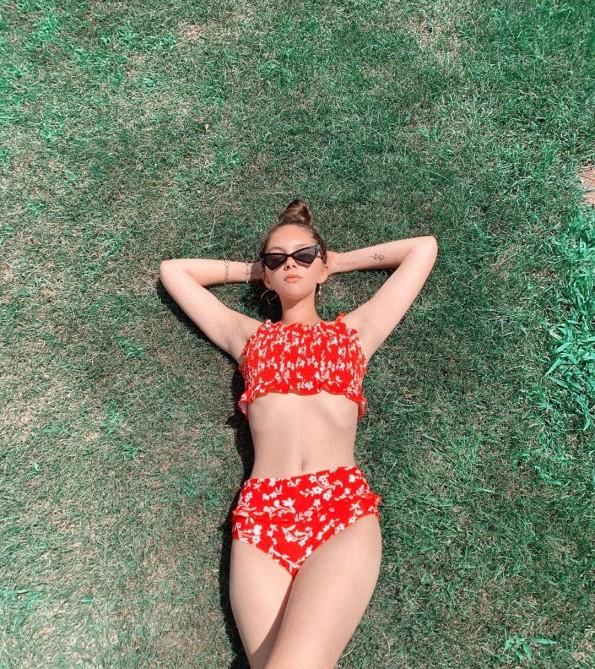 Rdeč elastičen bikini komplet Scarlet