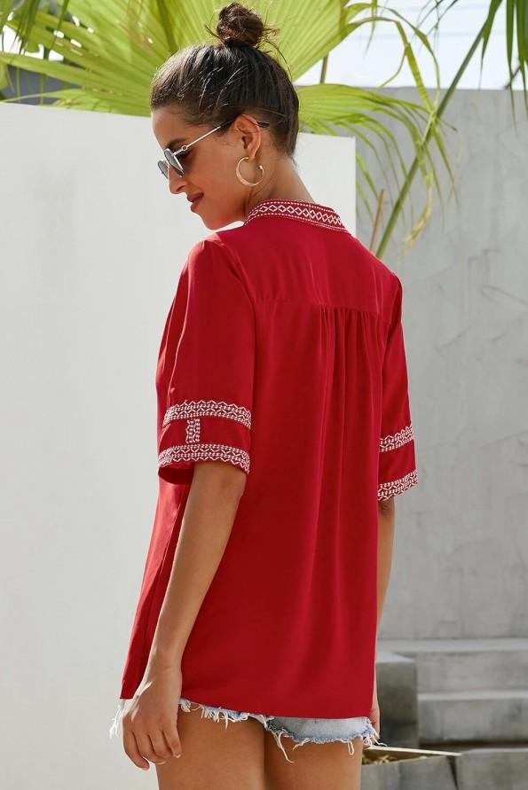 Rdeča priložnostna bluza Katelyn z vezenim vzorcem
