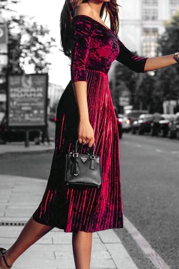 Rdeča žametna obleka Bailee z golimi rameni