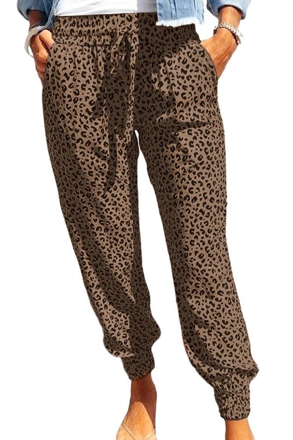 Rjave udobne hlače Nicole z leopardjim motivom