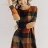 Rjavo karirasta mini obleka Parker z okroglim ovratnikom