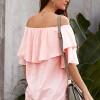 Roza bluza Arielle z odprtimi rameni in volančki