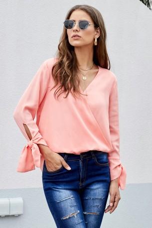 Roza preklopna bluza Shiloh z vozlom na rokavu