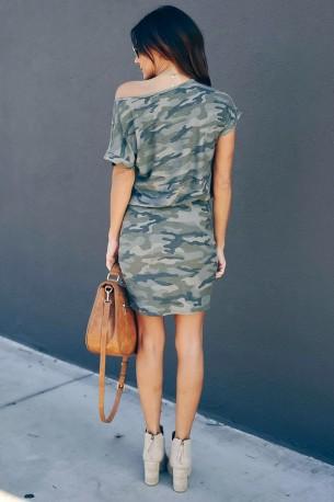 Siva kamuflažna kratka obleka Tori z odprtim ramenom
