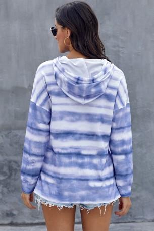 Svetlo moder tie dye pulover Journee s kapuco