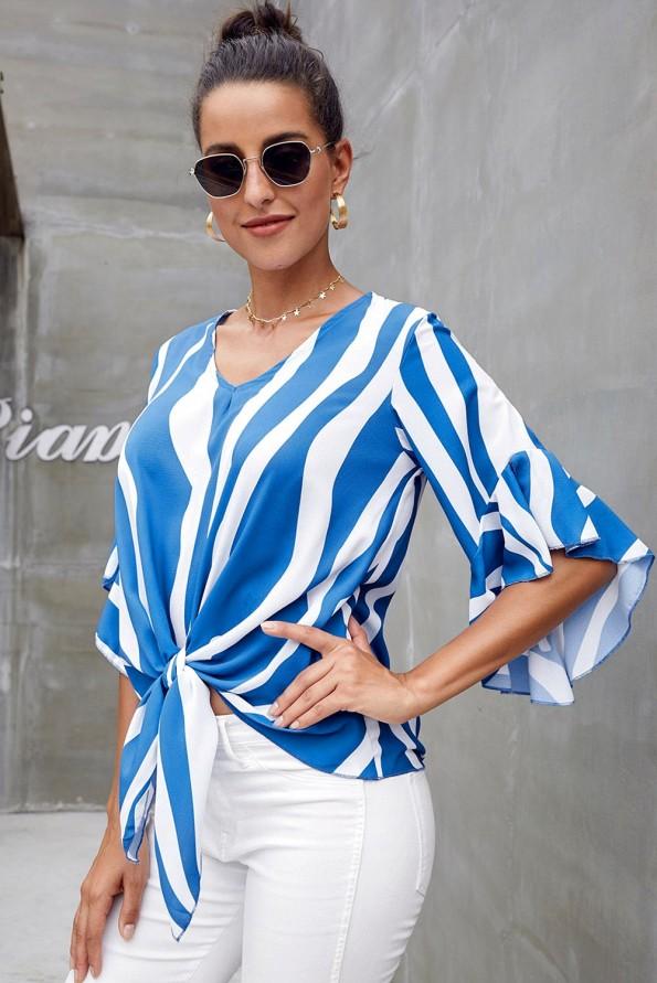 Svetlo modra črtasta bluza Emmalyn z ¾ rokavom