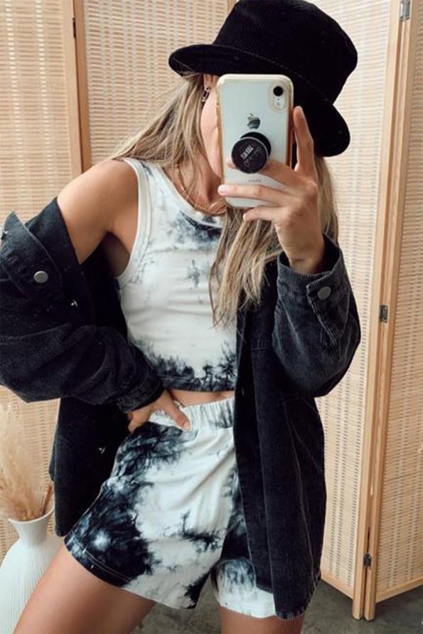 Tie dye majica in kratke hlače Reese