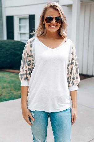 Top Renata s sivimi leopardjimi rokavi