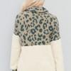 Topel pulover Evelyn z leopardjim motivom
