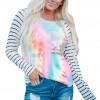 Večbarvna tie dye majica Lydia s črtastimi rokavi