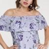 Vijolična cvetlična bluza  s carmen izrezom
