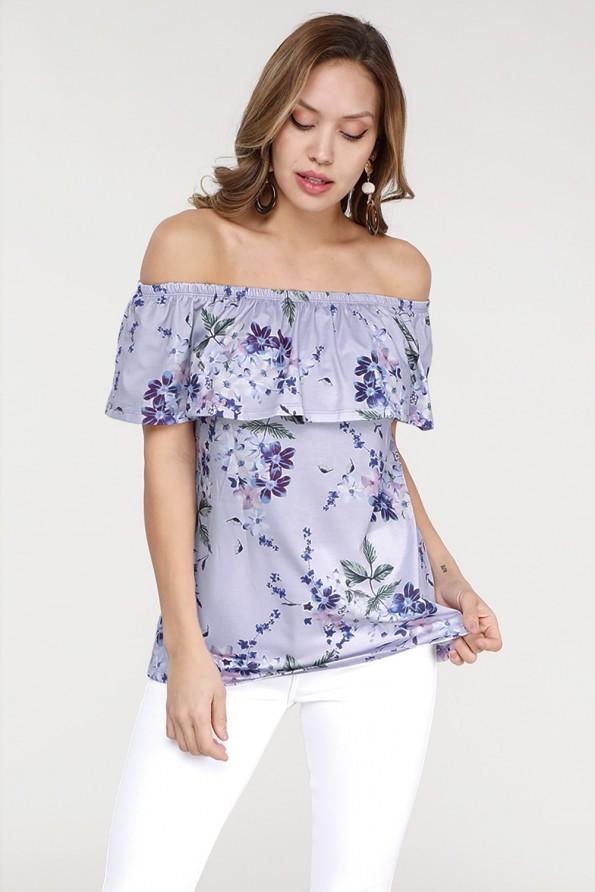 Vijolična cvetlična bluza  s carmen izrezom