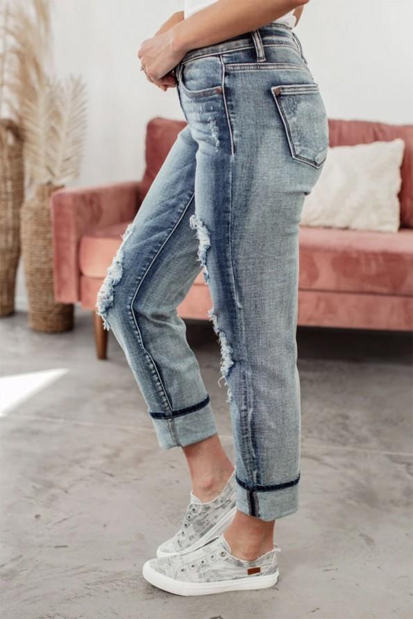 Zavihane raztrgane bombažne jeans hlače