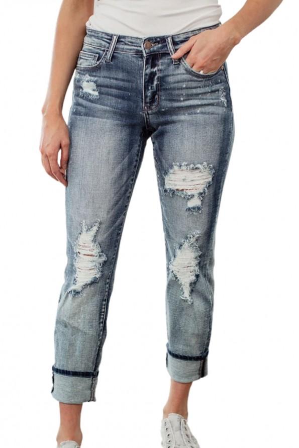 Zavihane raztrgane bombažne jeans hlače