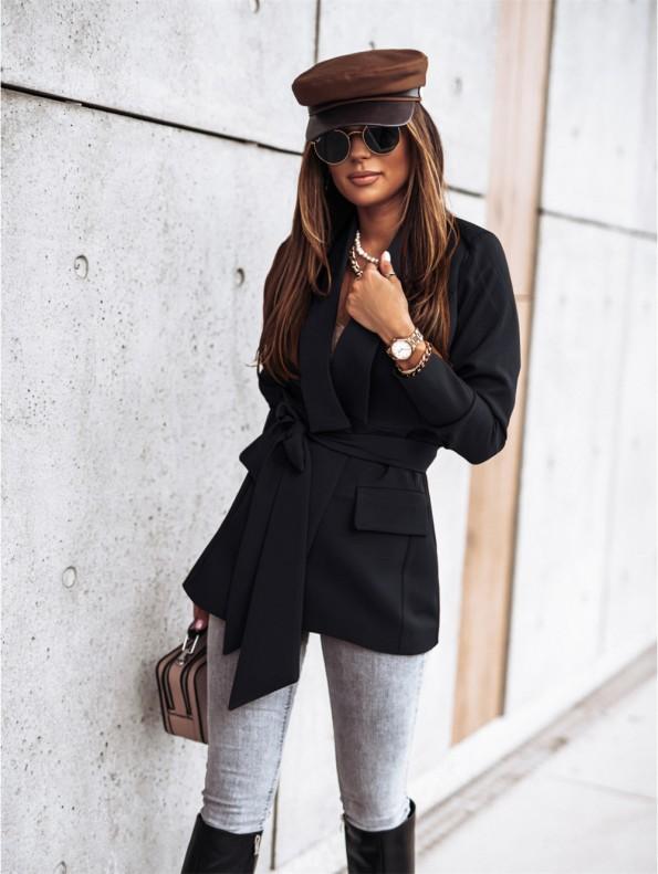 Eleganten dolgi jopič s pasom v črni barvi Leonida